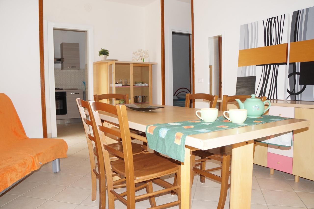 Apartments In Rosolina Mare 25084 Room photo